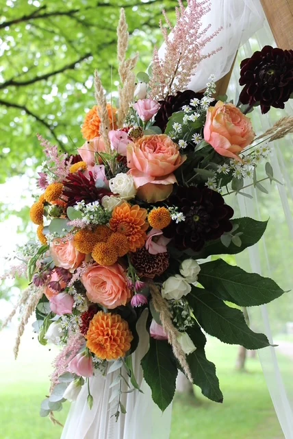 Hochzeitsfloristik von Werkstatt Holzblume und Blumenkunst Seidenberger